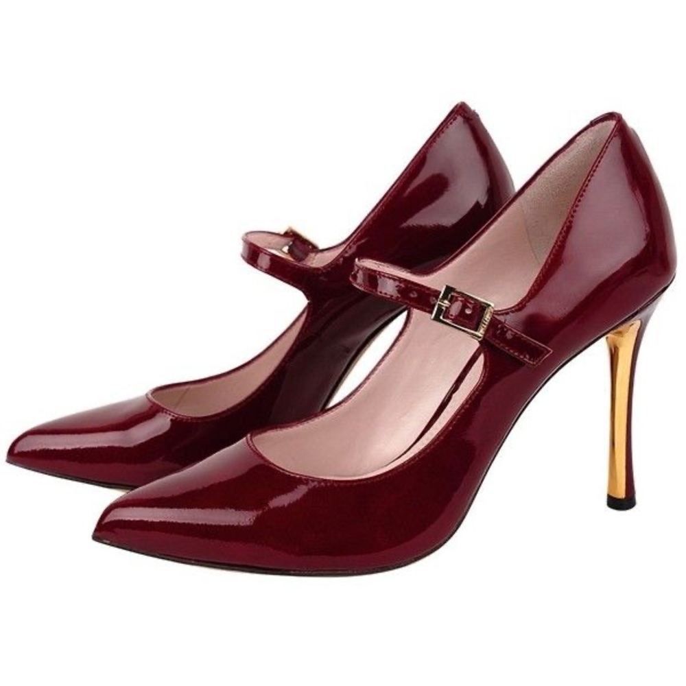 VINCE CAMUTO Deep Red and Gold Pointy Toe Heels